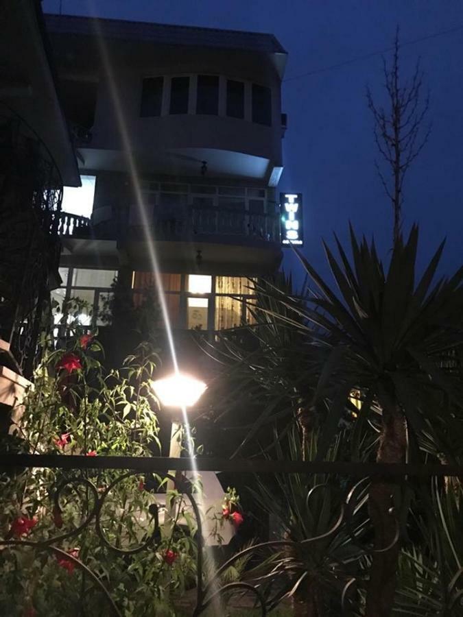 Twins Hotel Kobuleti Exterior photo
